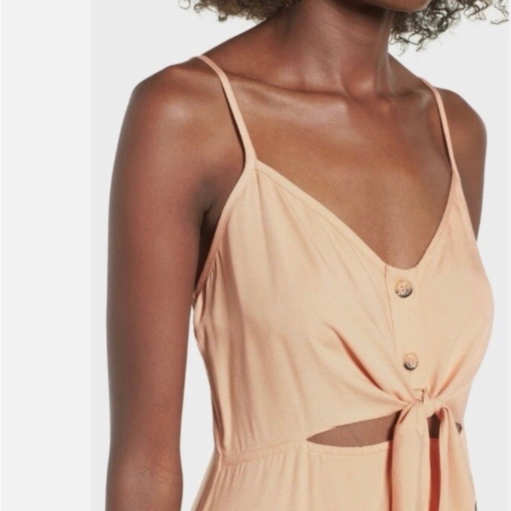 Mimi Chica Peekaboo Cutout Ti€ ?
Front Midi dress - Picture 3 of 9
